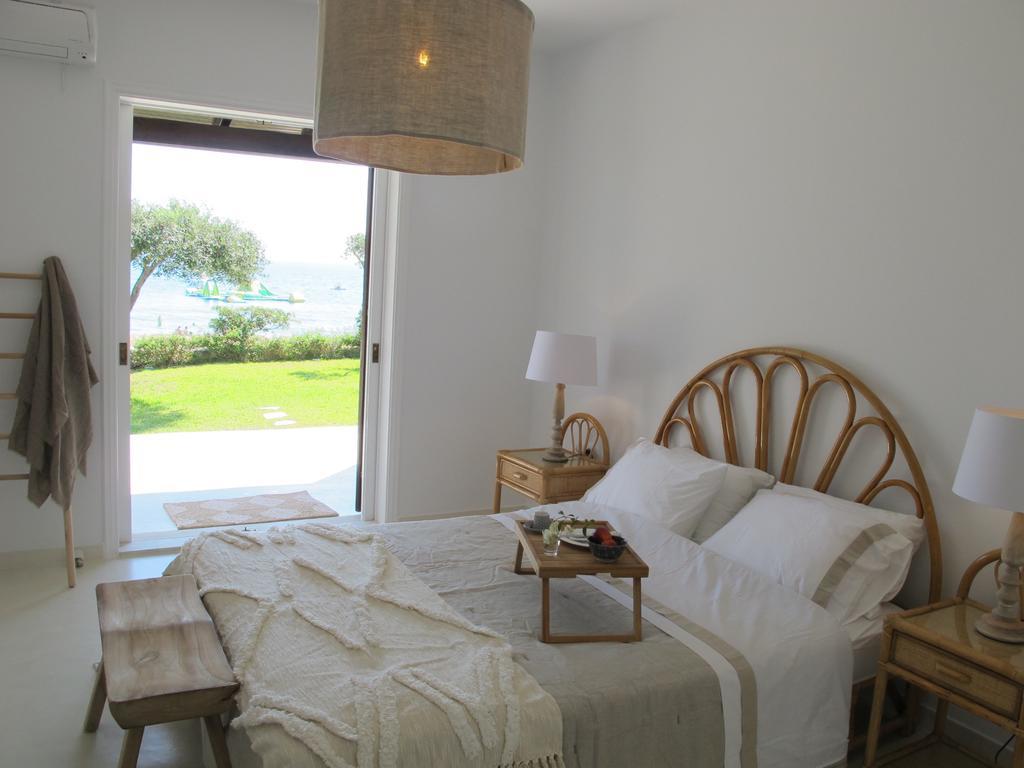 Seafront Calista Beach House With Garden Glyfada (Corfu) Exterior foto