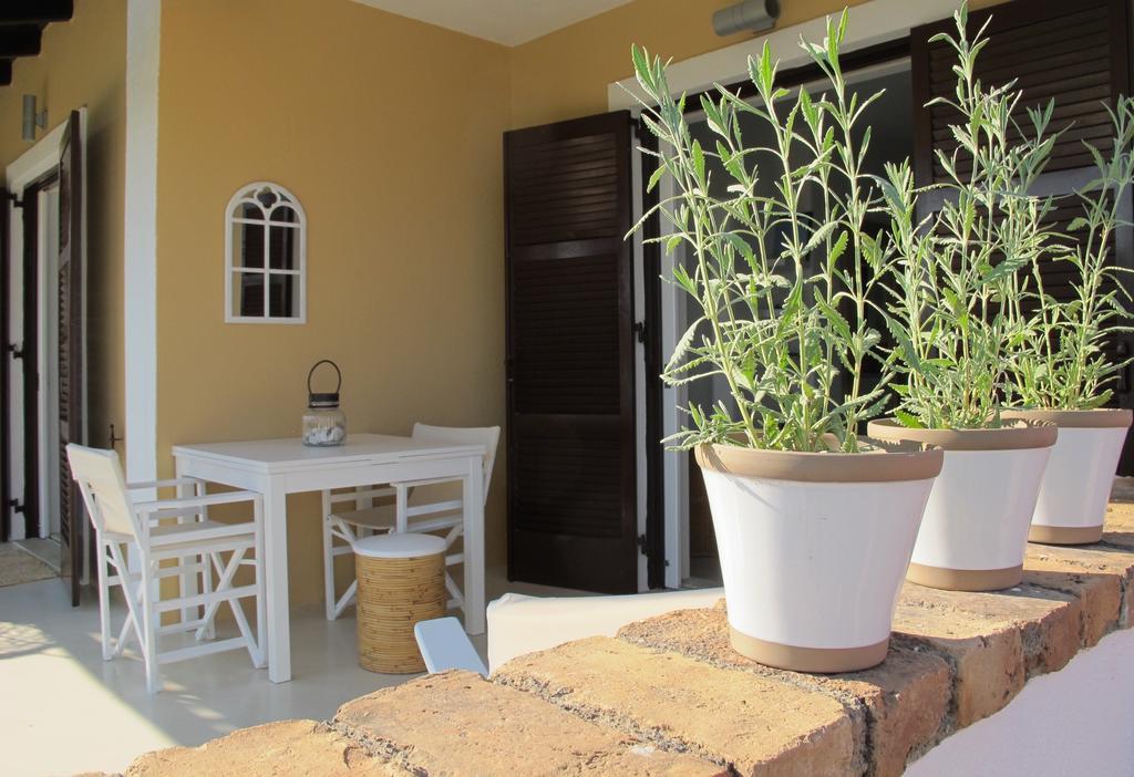 Seafront Calista Beach House With Garden Glyfada (Corfu) Exterior foto