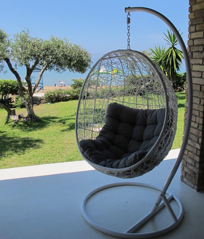 Seafront Calista Beach House With Garden Glyfada (Corfu) Exterior foto