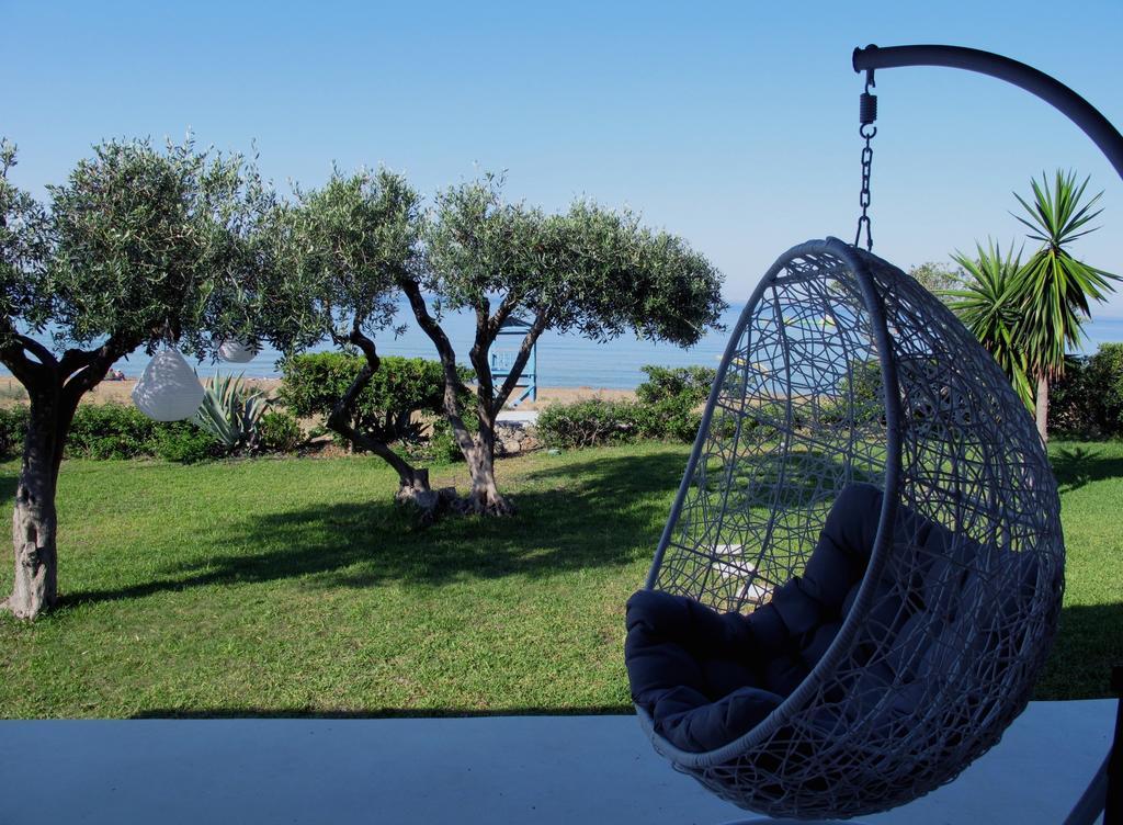 Seafront Calista Beach House With Garden Glyfada (Corfu) Exterior foto