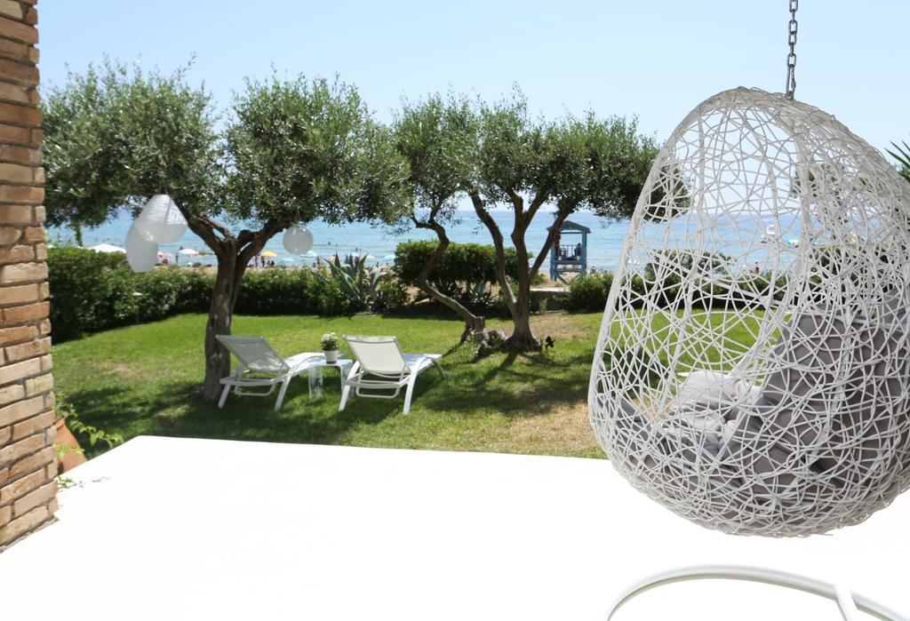 Seafront Calista Beach House With Garden Glyfada (Corfu) Exterior foto