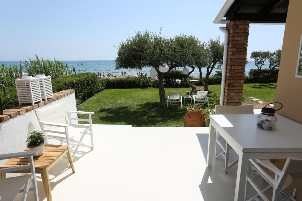 Seafront Calista Beach House With Garden Glyfada (Corfu) Exterior foto