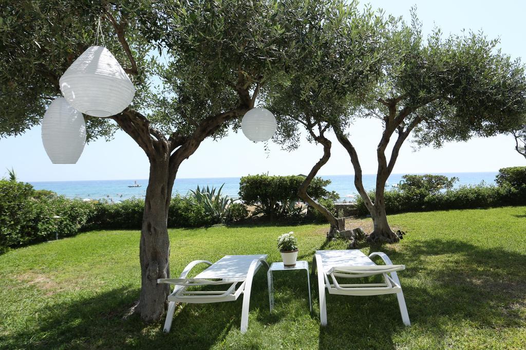 Seafront Calista Beach House With Garden Glyfada (Corfu) Exterior foto