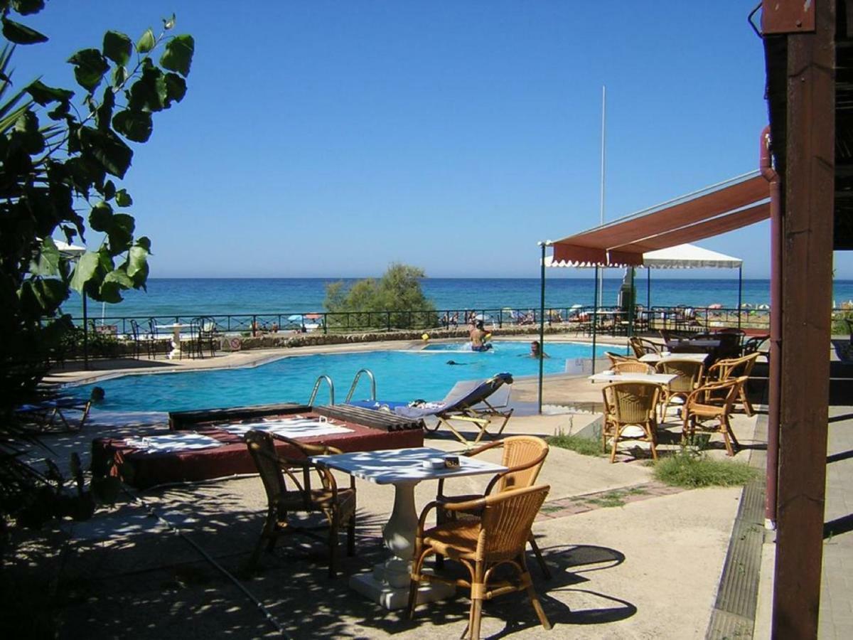 Seafront Calista Beach House With Garden Glyfada (Corfu) Exterior foto